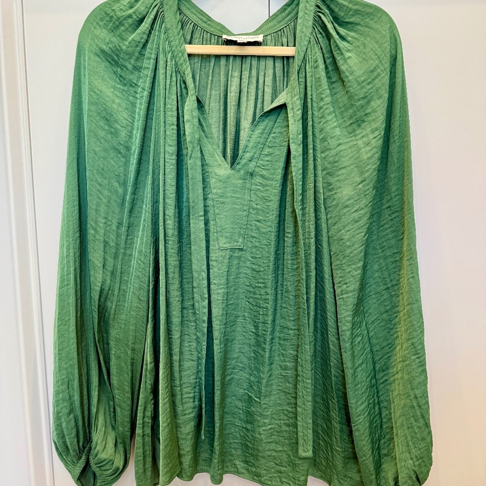 Gibson Latimer Tie Neck Balloon Sleeves Blouse